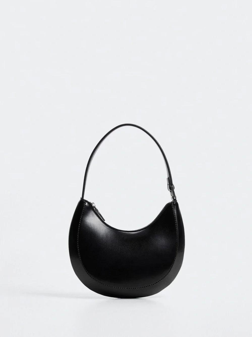 NWT Mango Oval Short Handle Bag